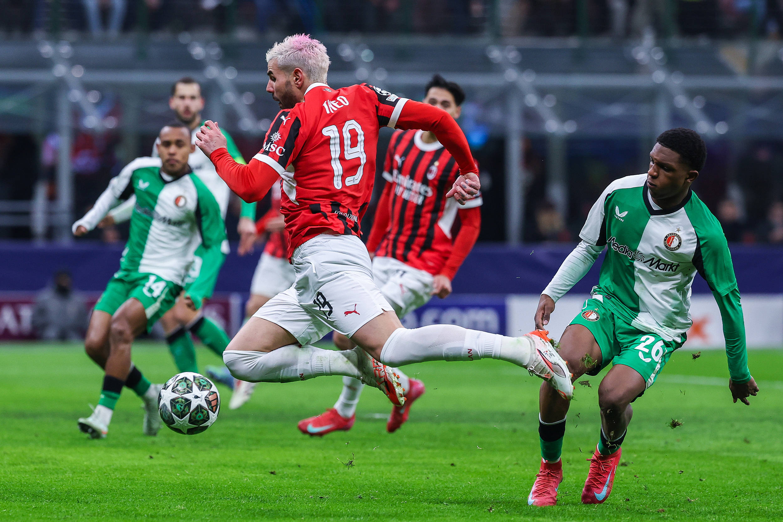 关于转折点国际米兰战术微调；荷甲冲刺阶段攻防权衡；底气十足；年轻球员得到机会的信息-爱游戏中国